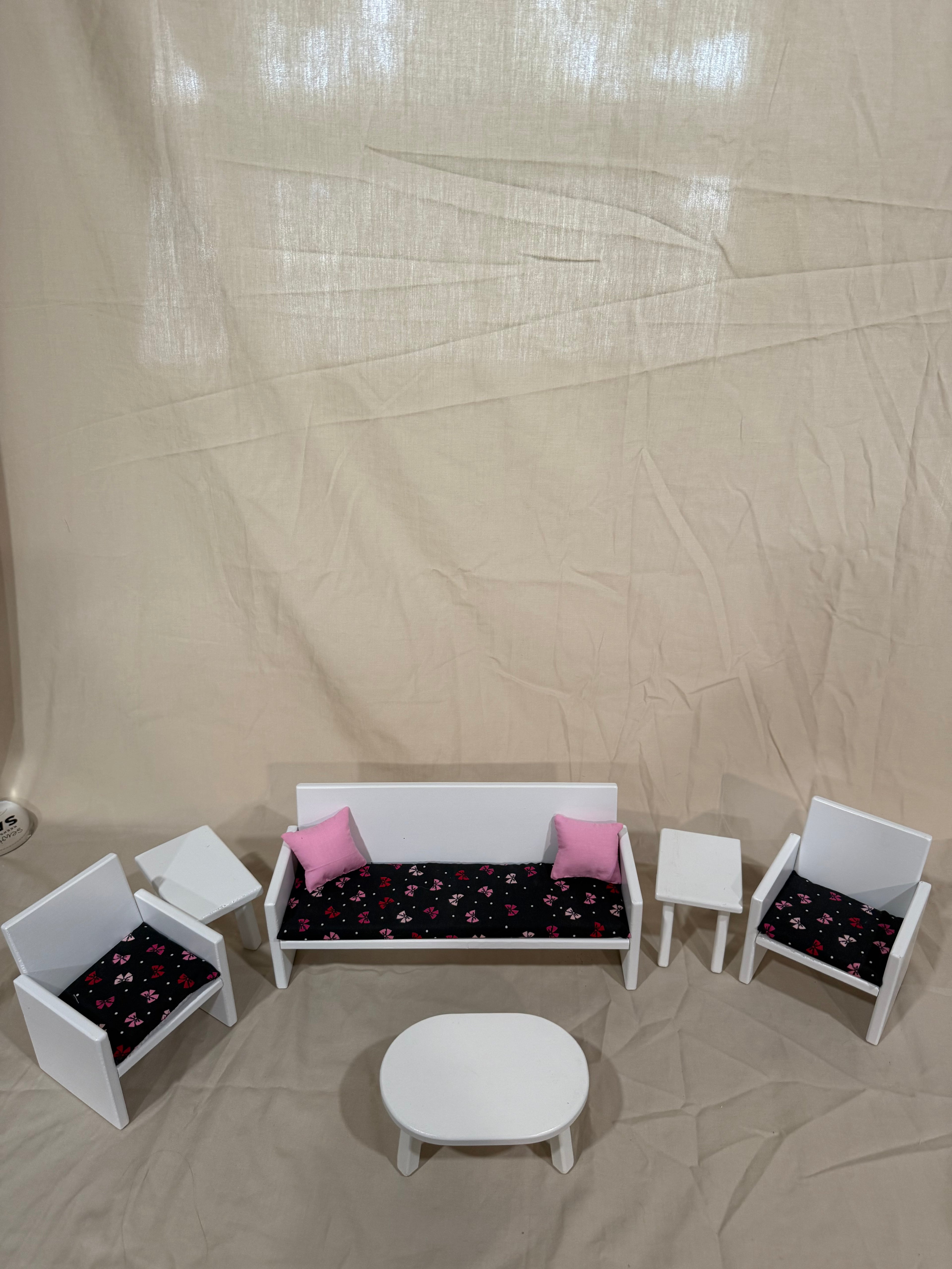 Barbie couch, chairs and tables set in bows