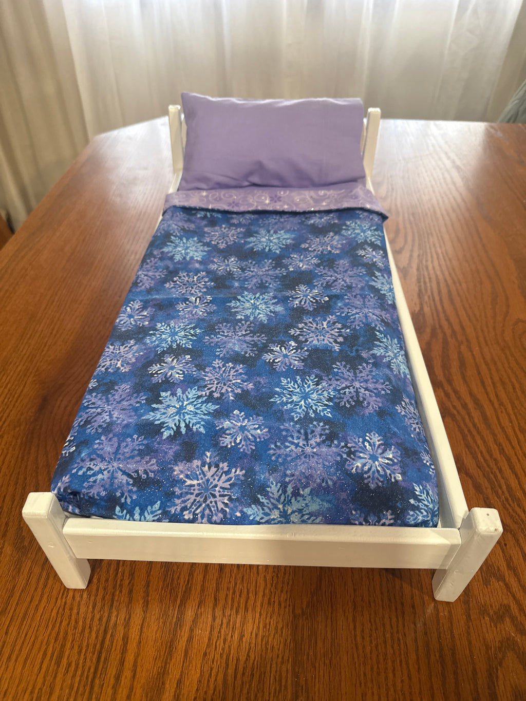 18” doll snowflake print bed