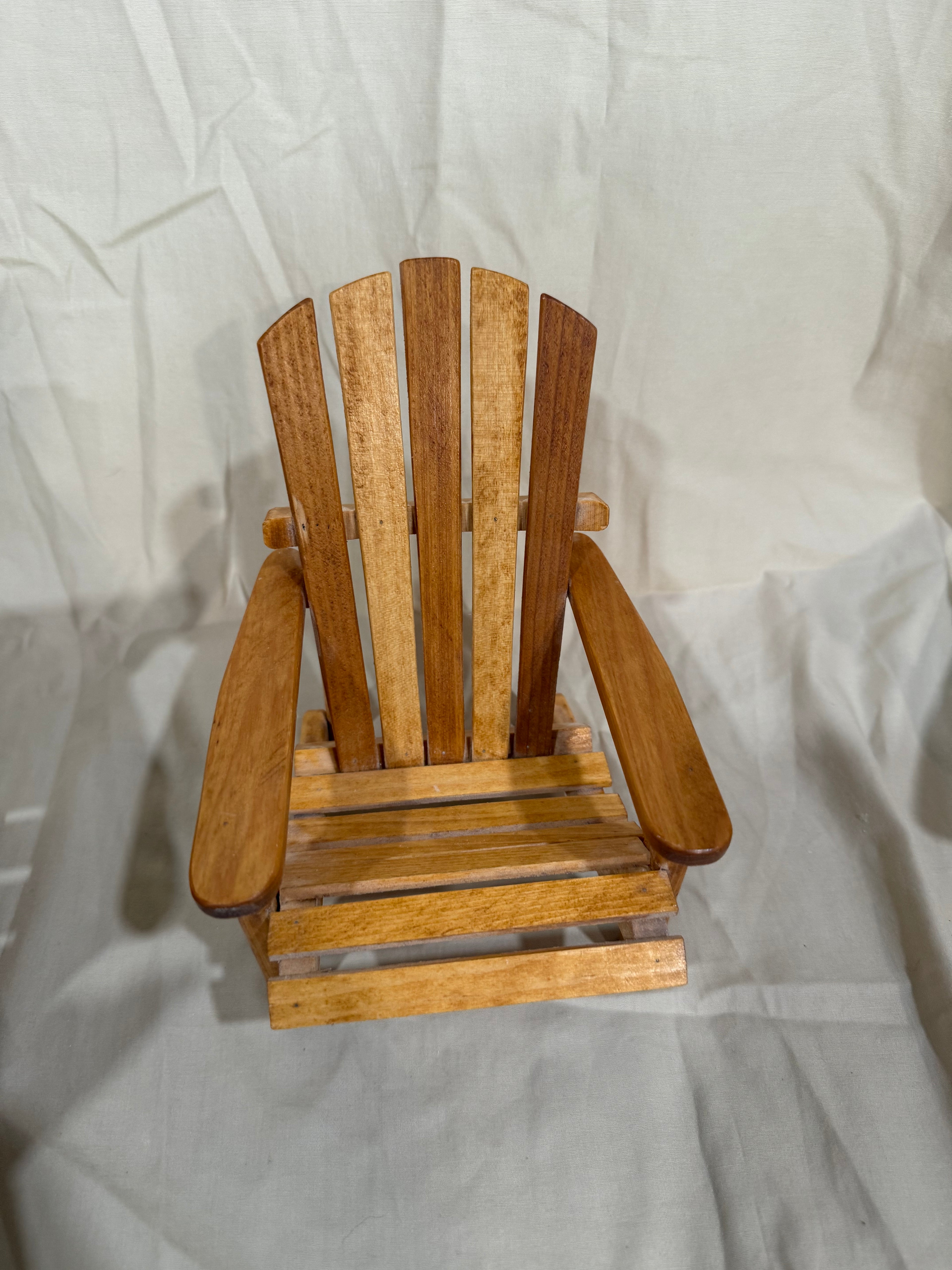 Barbie Andirondak chair (doll not included)