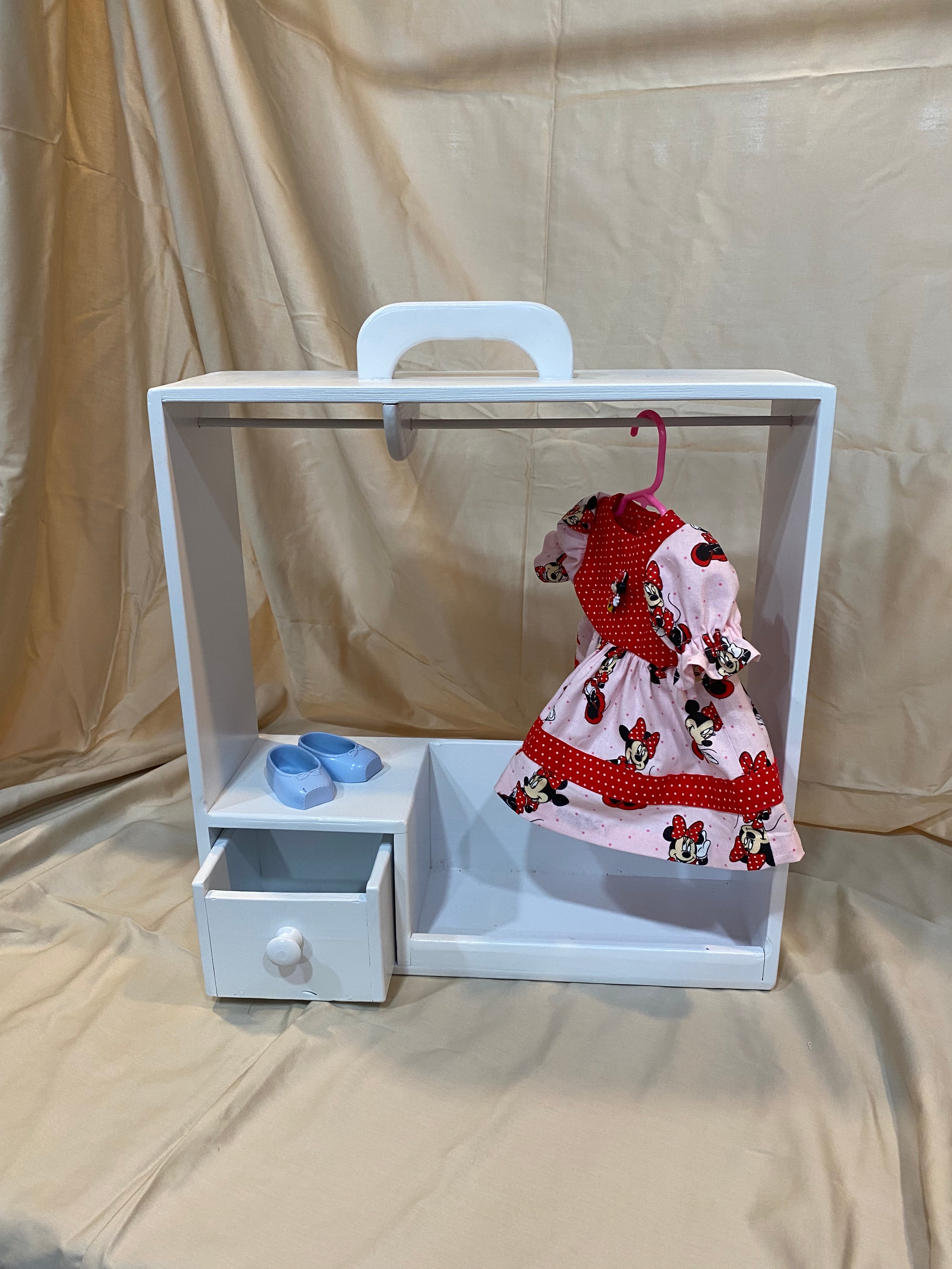 18” doll or Barbie wardrobe only (dress and shoes not included)