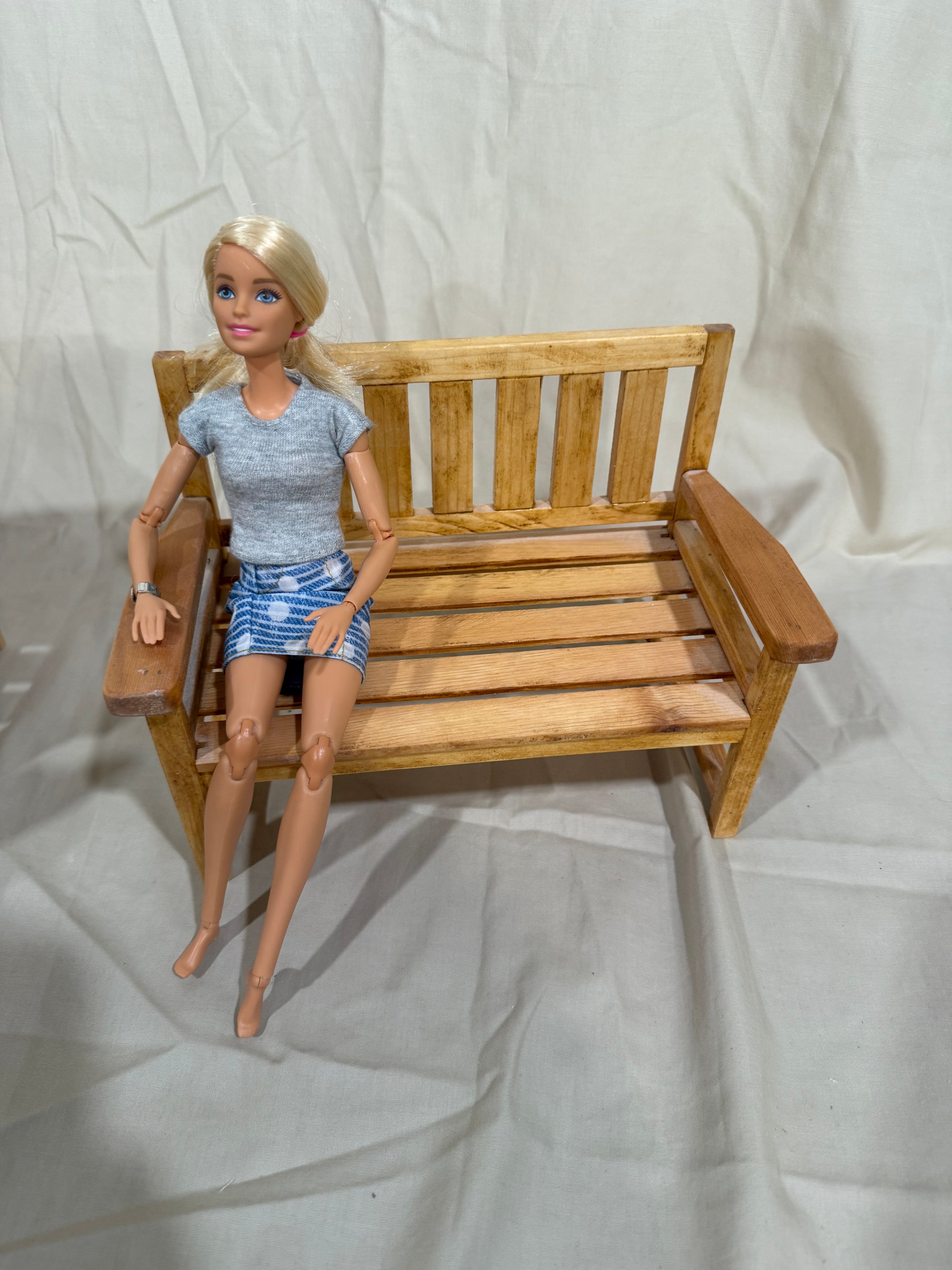 Barbie garden bench (doll not included)