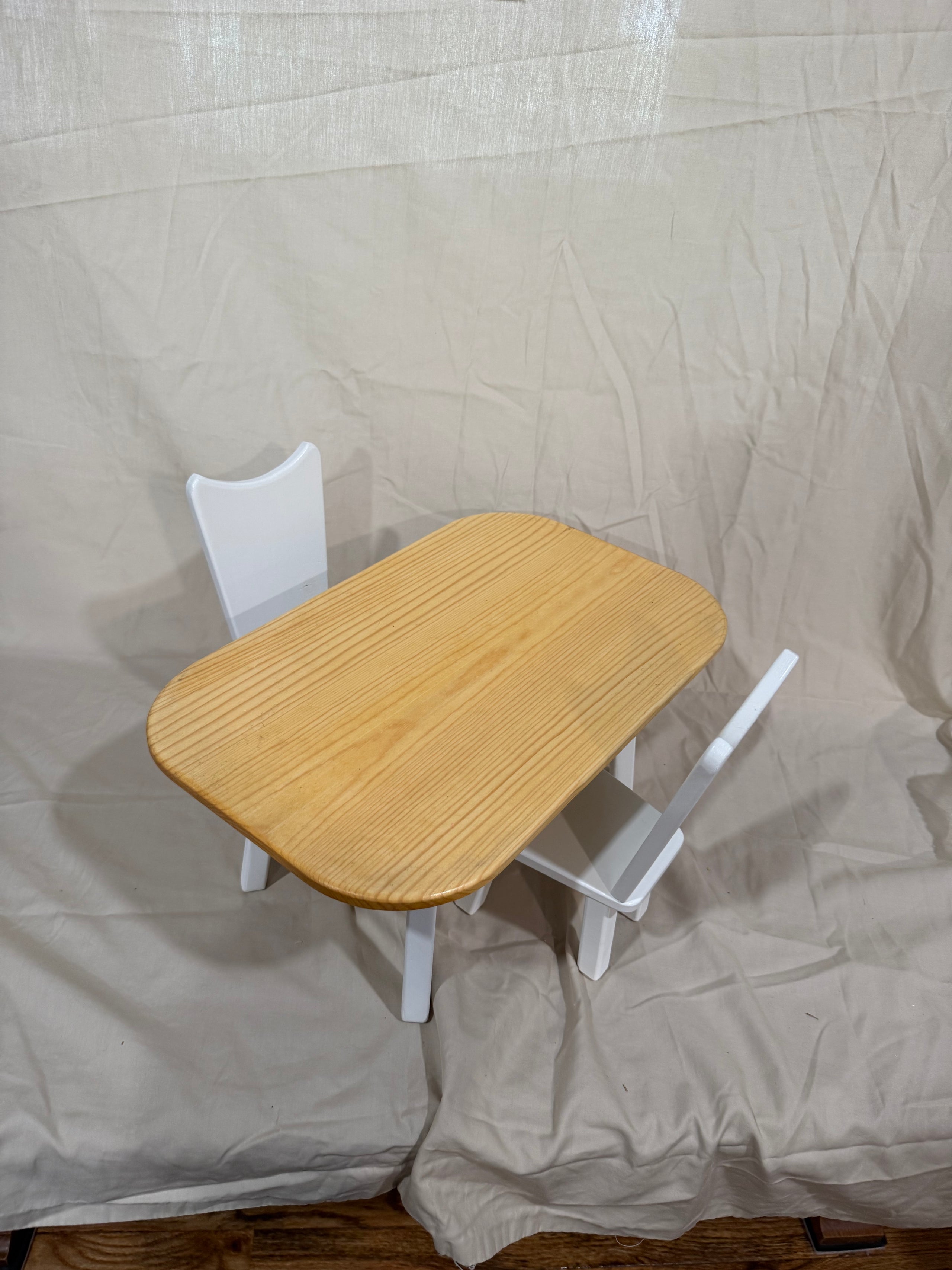 Barbie dining room table and chairs