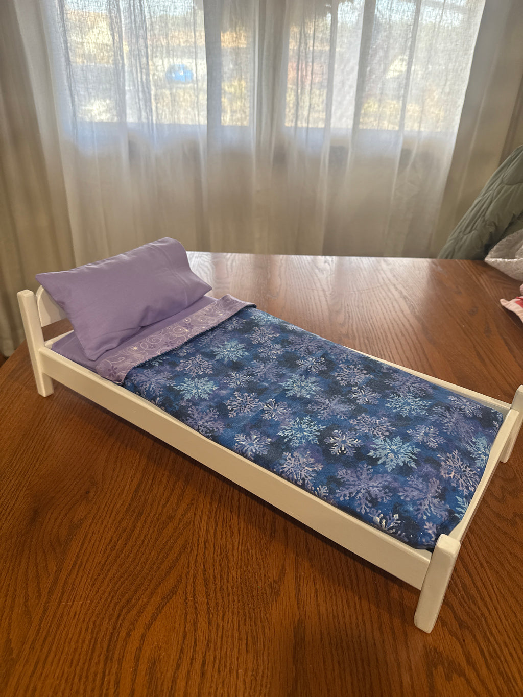18” doll snowflake print bed