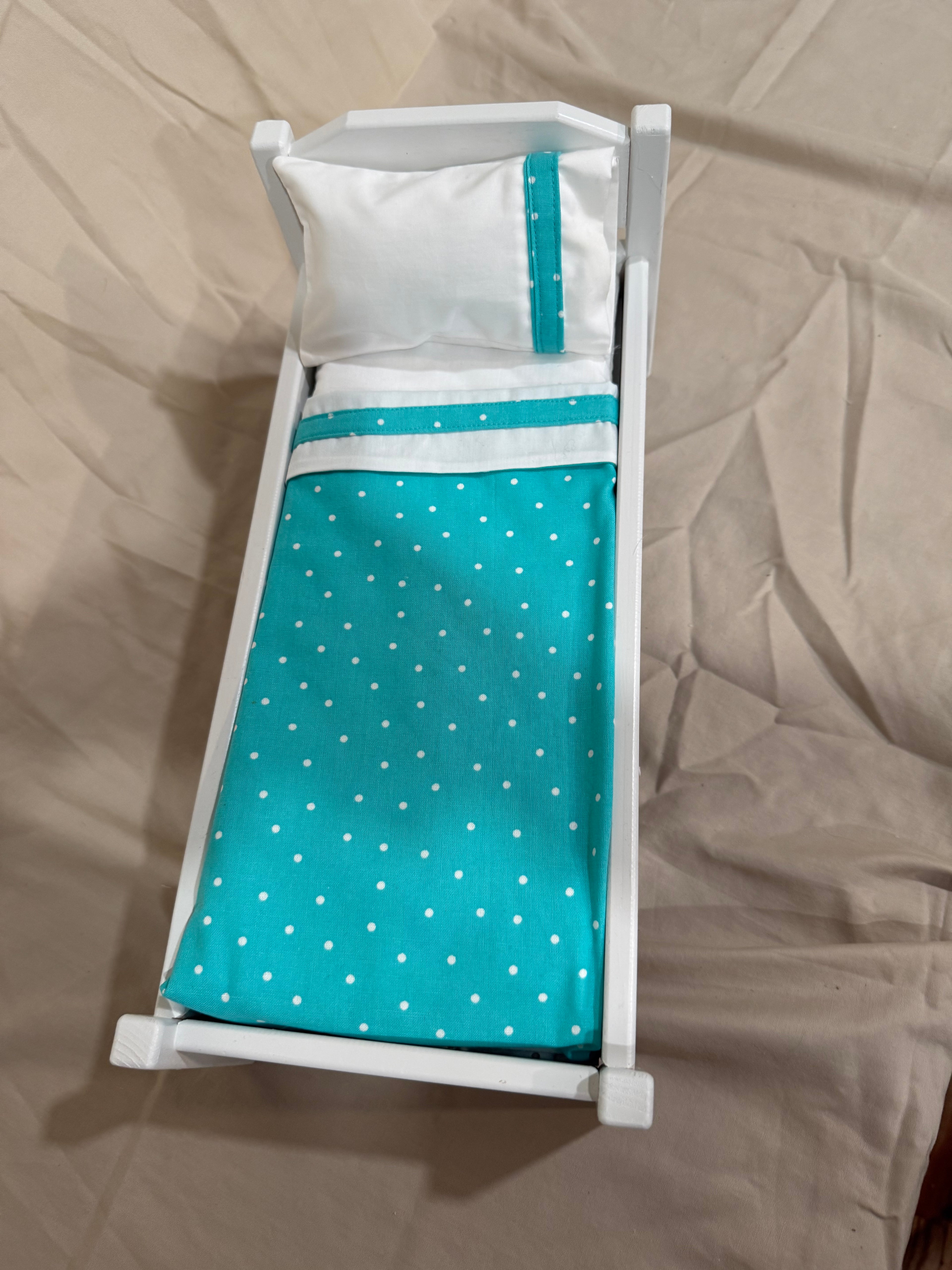 Barbie bed in turquoise dot